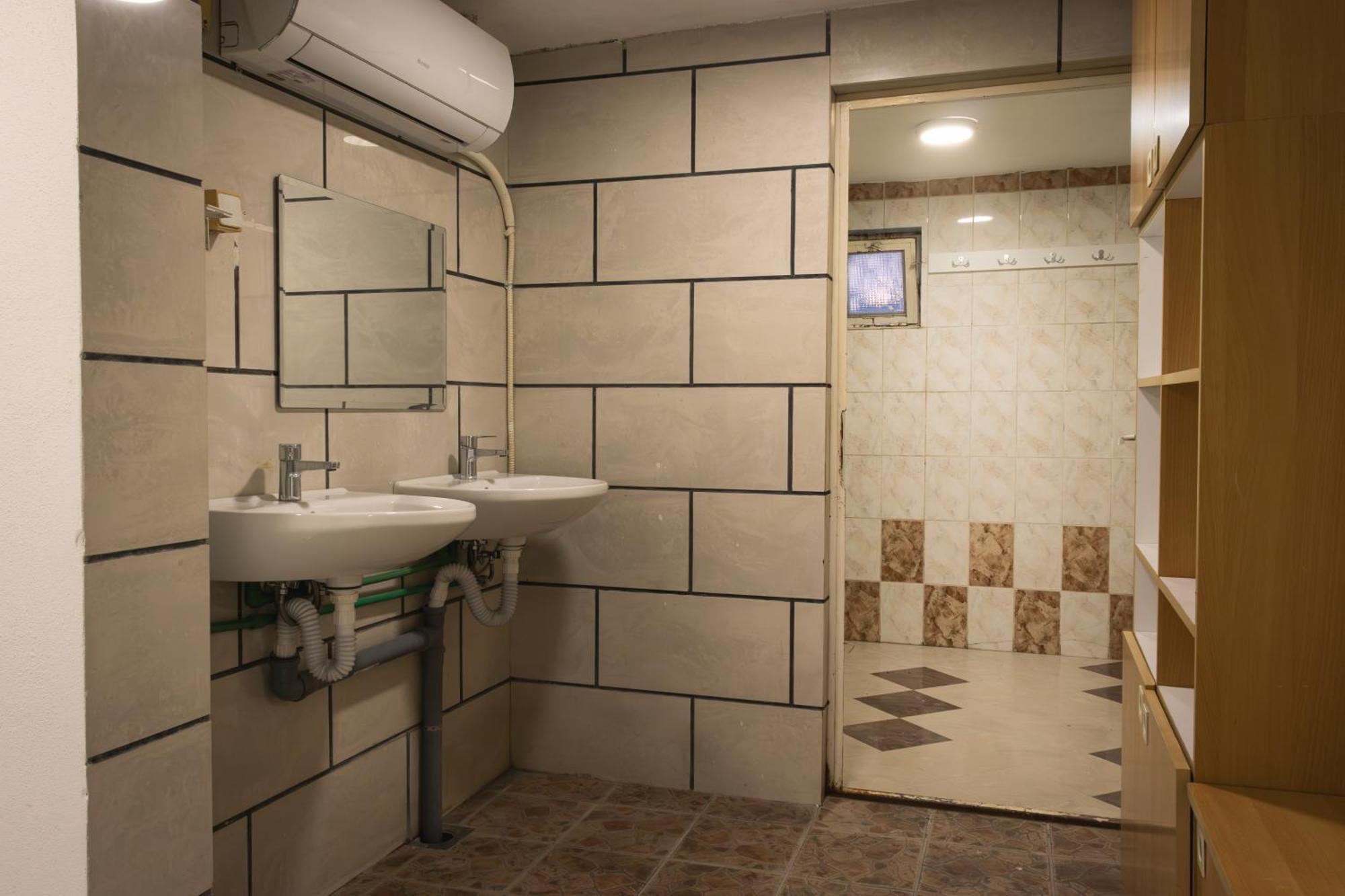 Hostel Sneza Podgorica Exteriér fotografie